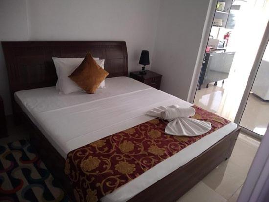 Diamond Plaza Hotel Grand Anse  Phòng bức ảnh